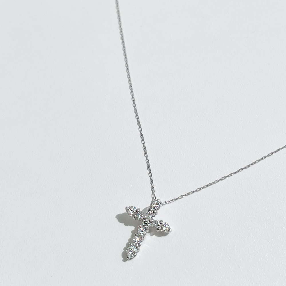0.32캐럿 십자가 펜던트